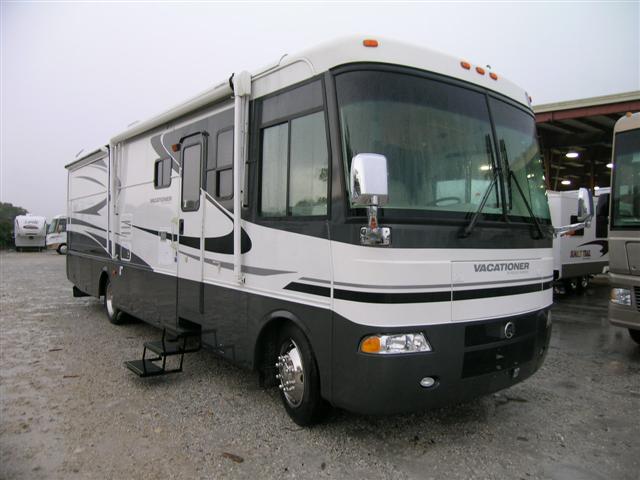 Used 2004 Holiday Rambler Vacationaire VACATIONAIRE Class A - Gas For Sale